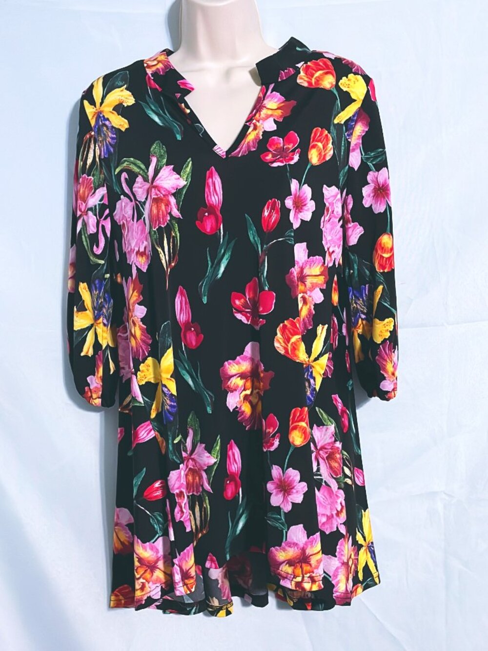 Lildy Cute Black Floral Tunic Size S-M
